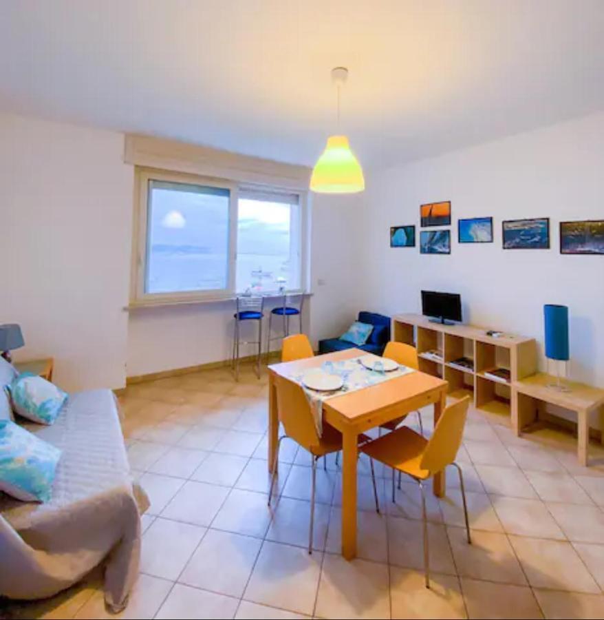 Appartamento Incantevole Affacciato Sul Mare. ปอร์โตเชซาเรโอ ภายนอก รูปภาพ
